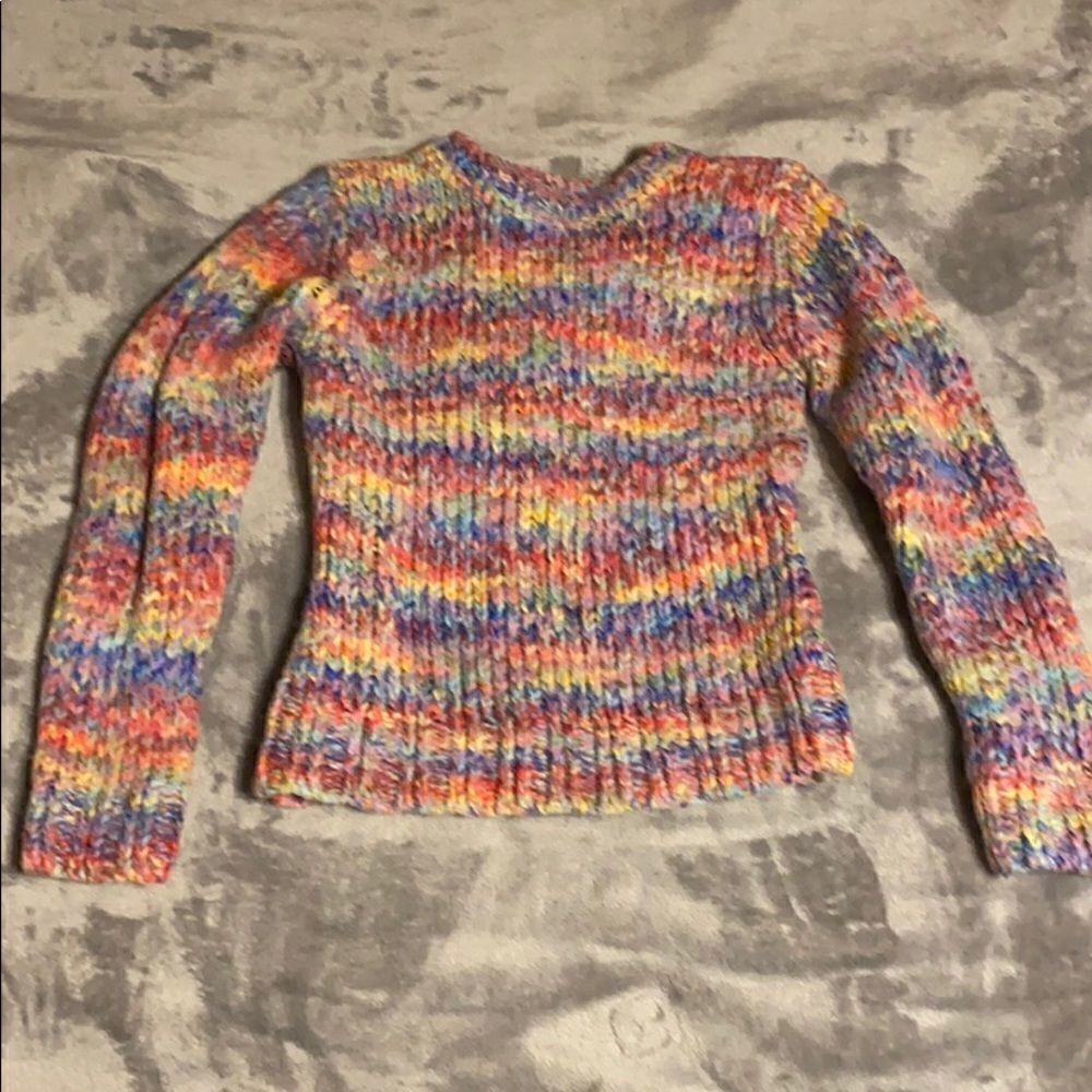 𝅺SO girls  sweater. Rainbow colors. Large.
